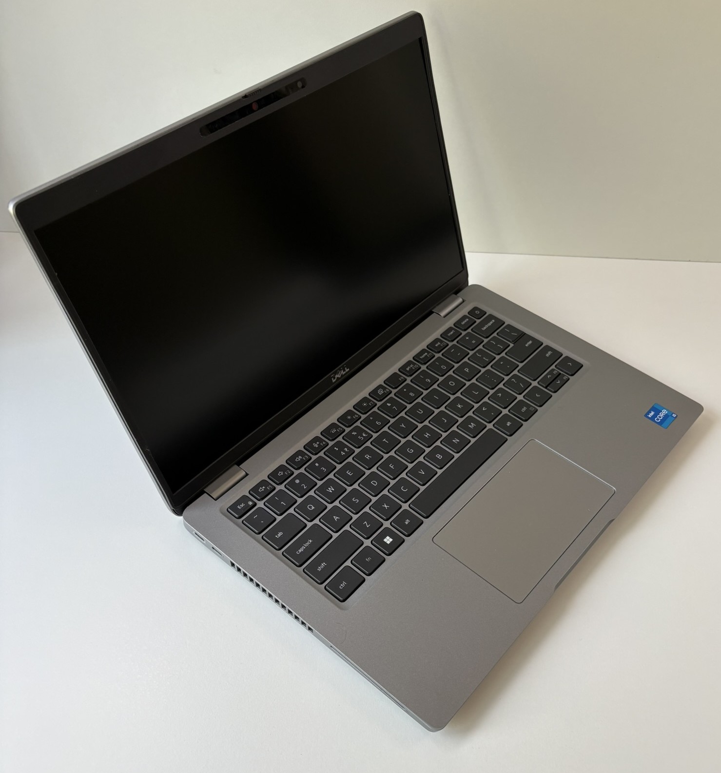 Dell Latitude 5420 Intel Core i5-1145G7 16GB DDR4 256GB SSD 14 inch Full HD Refurbished 4 Dell Latitude 5420 Intel Core i5-1145G7 16GB DDR4 256GB SSD 14 inch Full HD Refurbished - Afbeelding 4