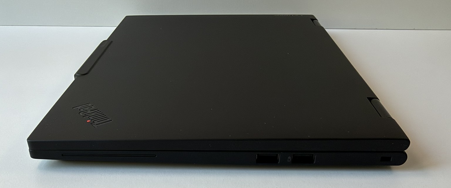 Lenovo ThinkPad T14s 2-in-1 Gen 1 Core Ultra 5, 32GB RAM, 512GB SSD, touchscreen 12 Lenovo ThinkPad T14s 2-in-1 Gen 1 Core Ultra 5, 32GB RAM, 512GB SSD, touchscreen - Afbeelding 12